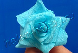 Сделать розу из гофрированной бумаги